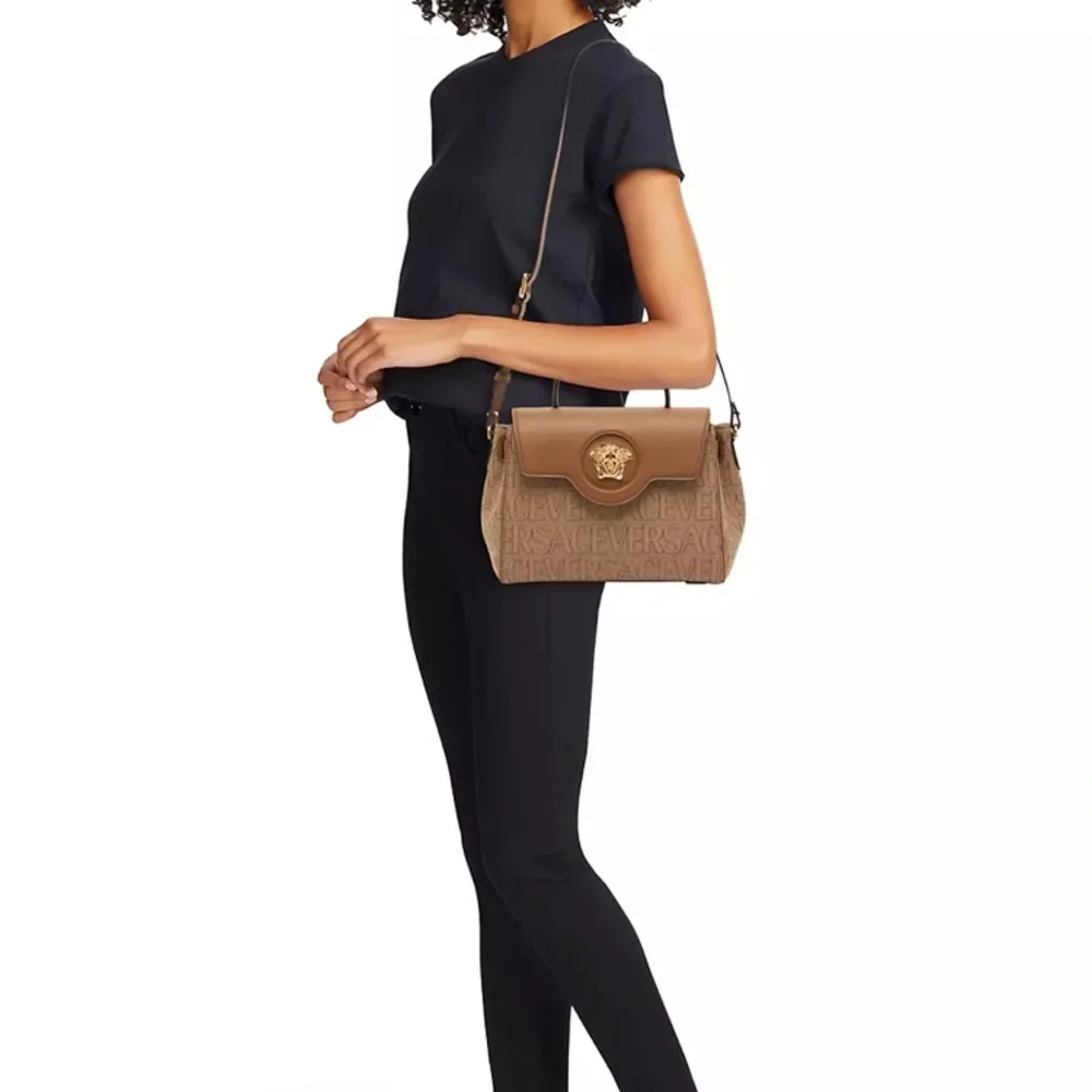 Versace bag - Picture 6 of 17